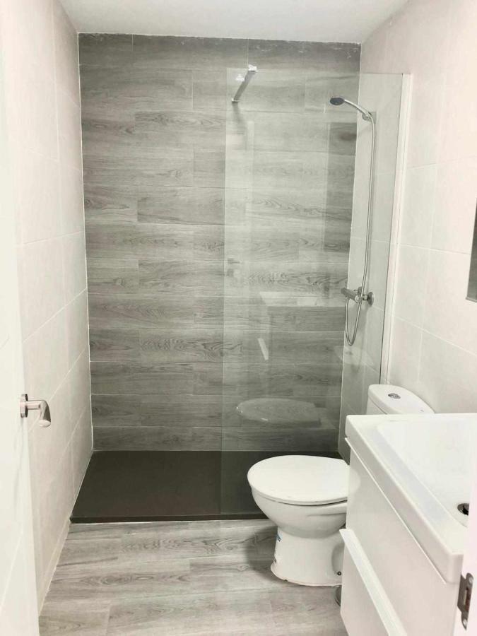 Atico Con Terraza Frente Playa Pedregalejo Appartement Málaga Buitenkant foto