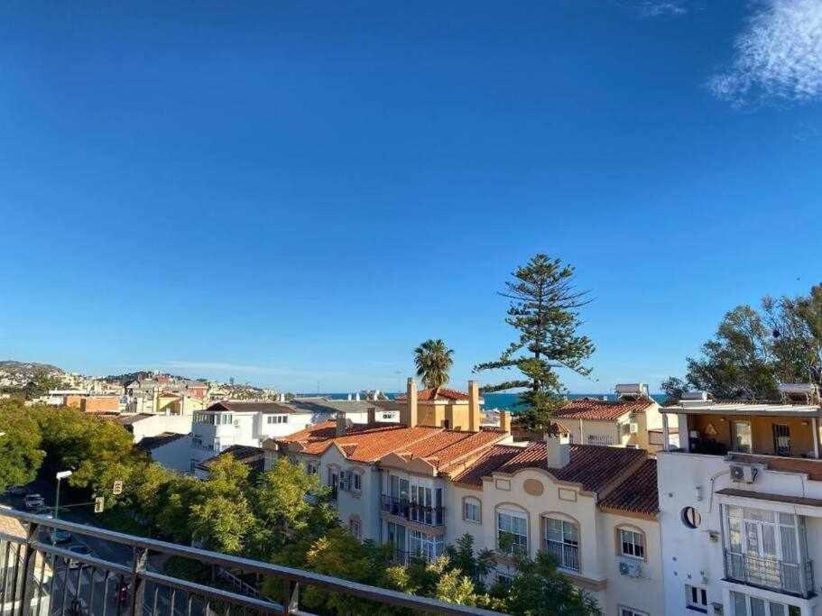 Atico Con Terraza Frente Playa Pedregalejo Appartement Málaga Buitenkant foto