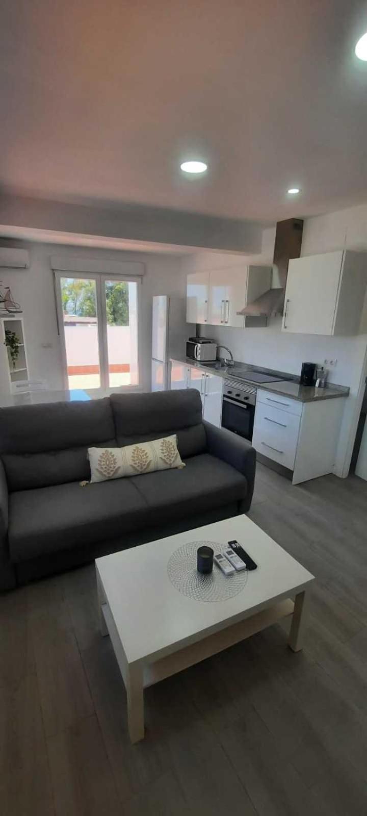Atico Con Terraza Frente Playa Pedregalejo Appartement Málaga Buitenkant foto