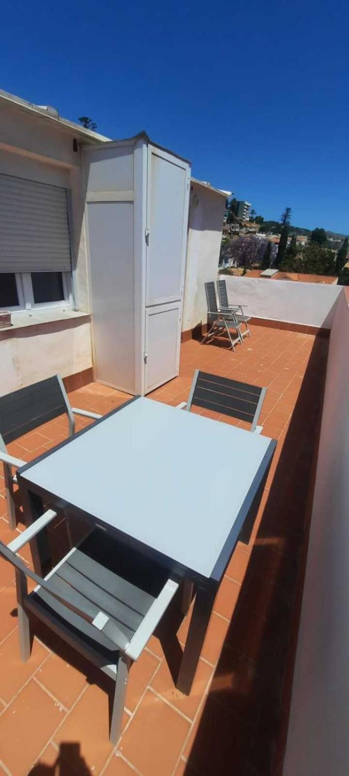 Atico Con Terraza Frente Playa Pedregalejo Appartement Málaga Buitenkant foto